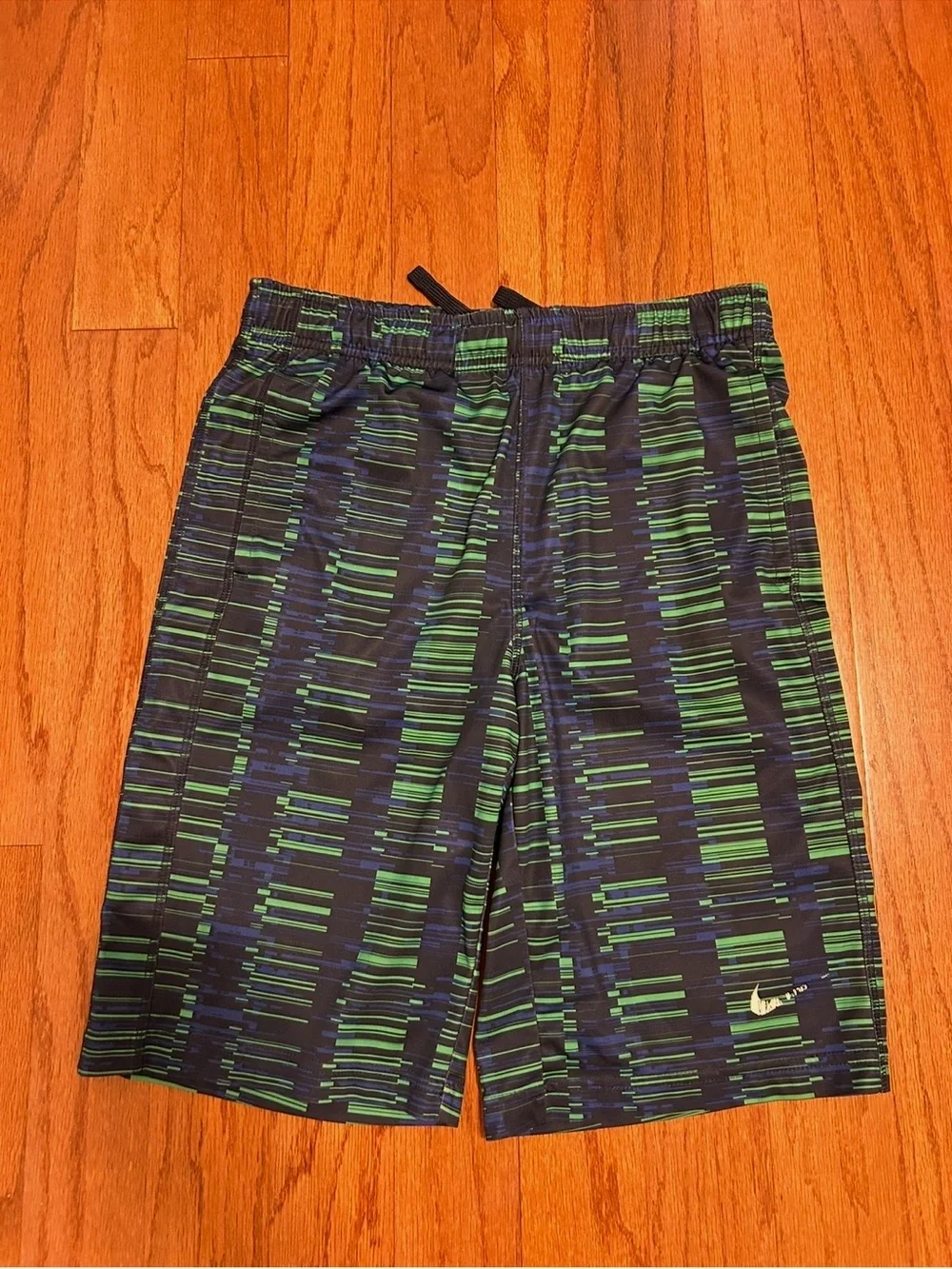Nike Dri-FIT Blue Green Athletic Basketball Shorts Boys Large